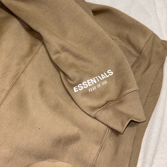 Desert Taupe Essentials FOG hoodie - Medium with tags/packaging - Picture 3 of 5
